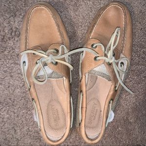 Women’s Sperry authentic shoe - Size 8